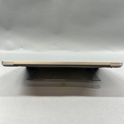 2022 Apple MacBook Air 13.6" M2 8C GPU 3.5GHz 8GB RAM 500GB SSD A2681