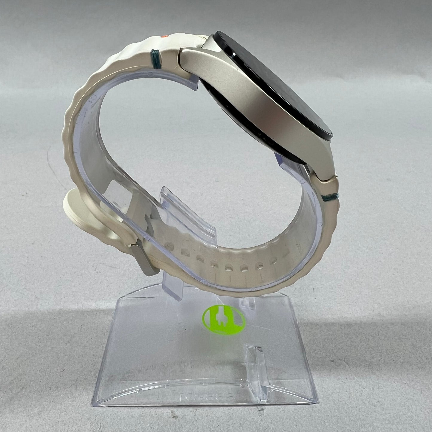 Unlocked Samsung Galaxy Watch7 Aluminum Smartwatch SM-L305U