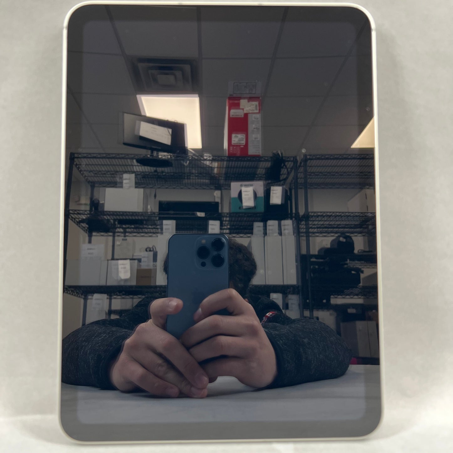 Unlocked Apple iPad 11" (A16) 128GB Silver MD7F4LL/A