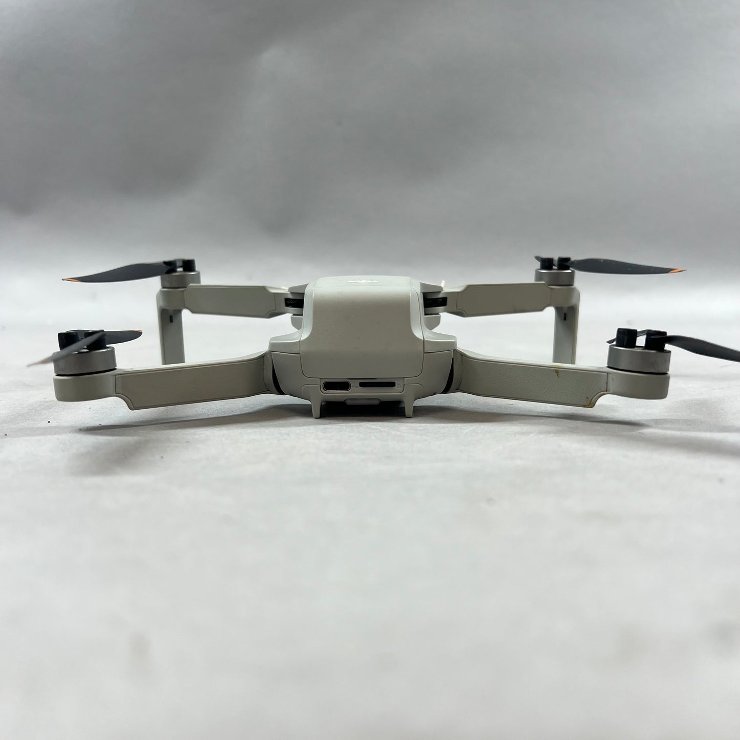 DJI Mini SE Mini Drone MR1SS5