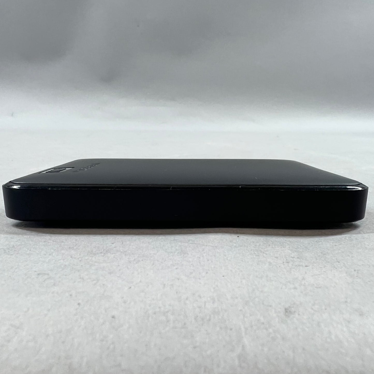 WD Elements Portable 4319B 2TB Micro USB-B to USB-A SSD