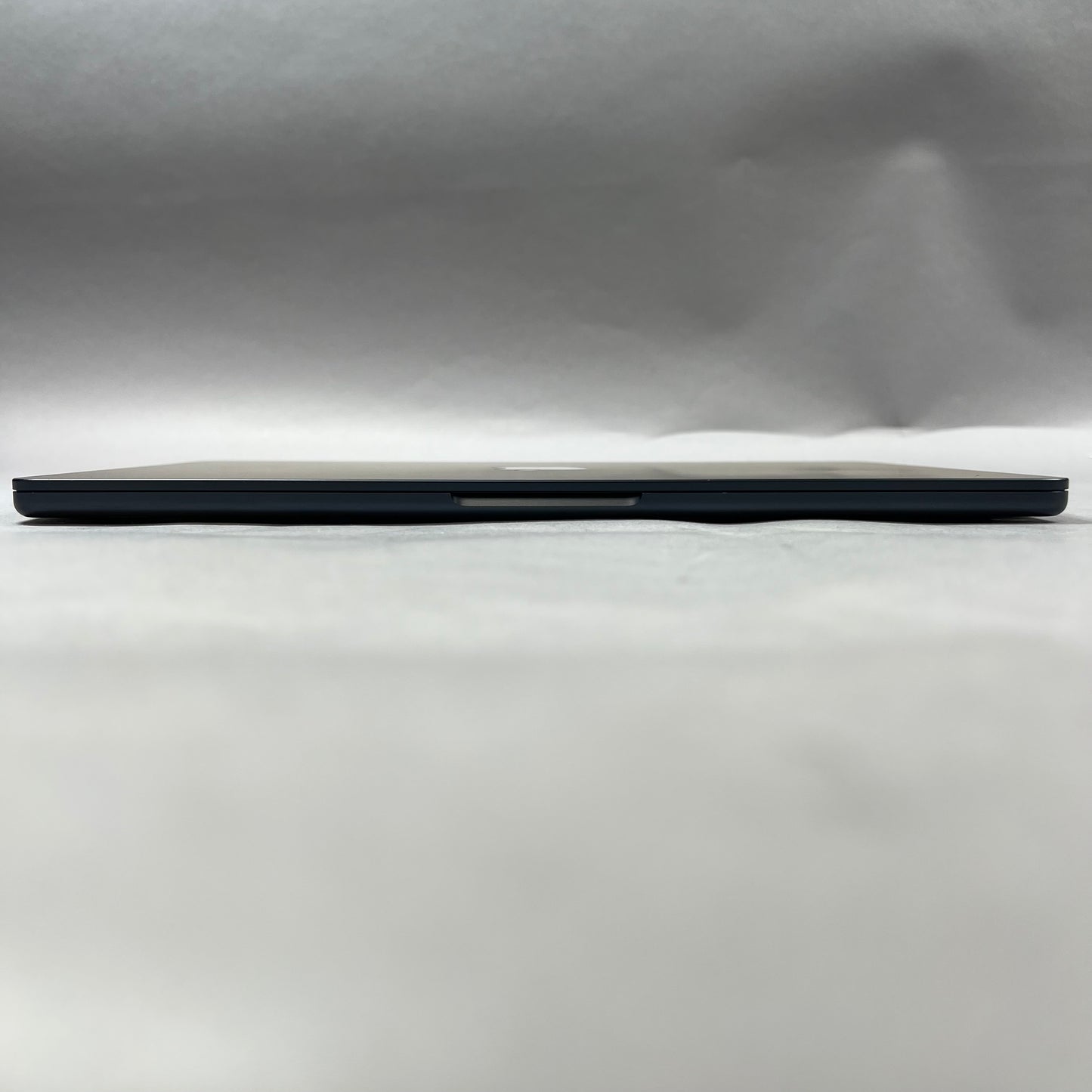 2022 Apple MacBook Air 13.6" M2 8 Core 3.5GHz 8GB RAM 256GB SSD A2681