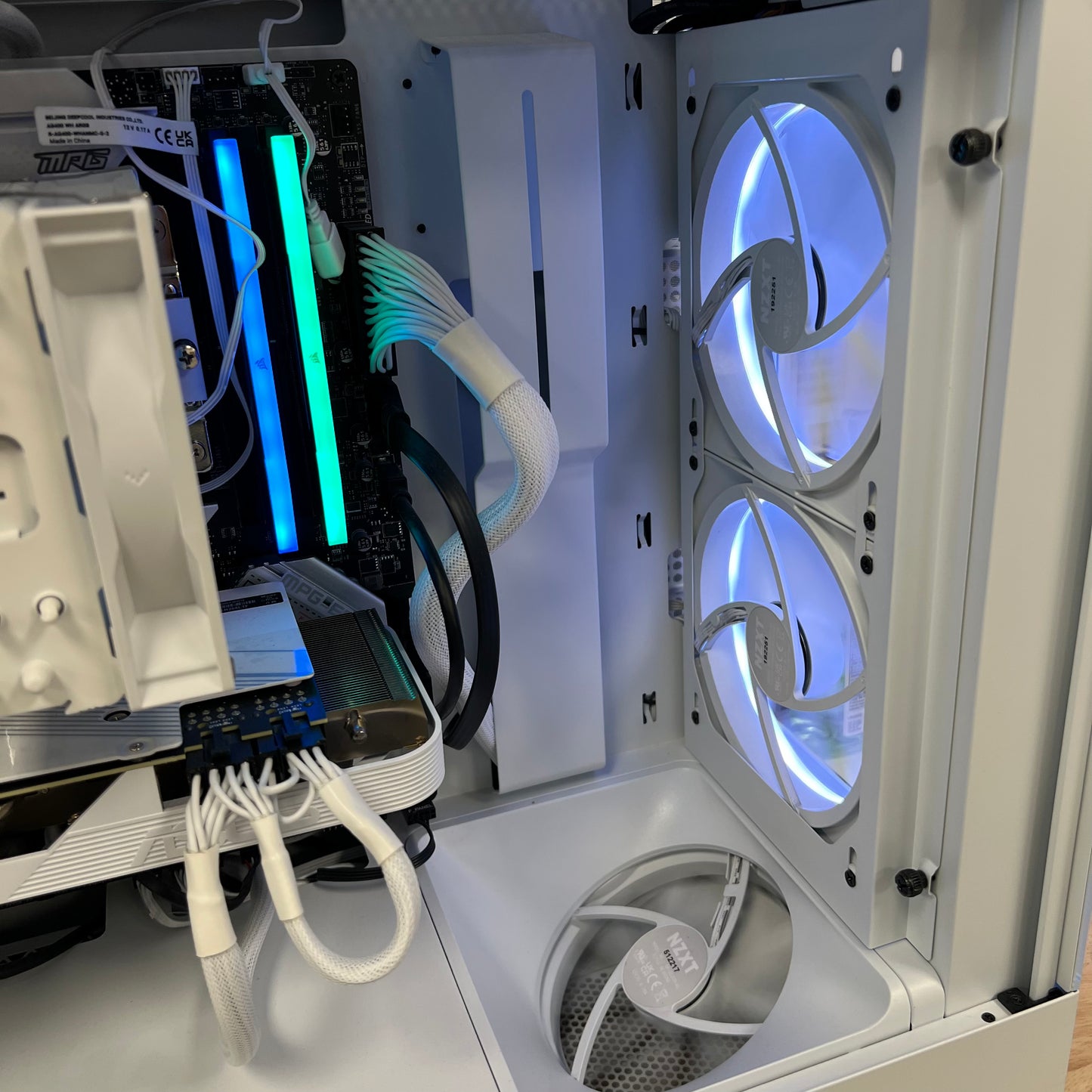 NZXT i-Series i5-12600k 3.70GHz 32GB RAM 1TB SSD Nvidia GeForce RTX 3060 Ti