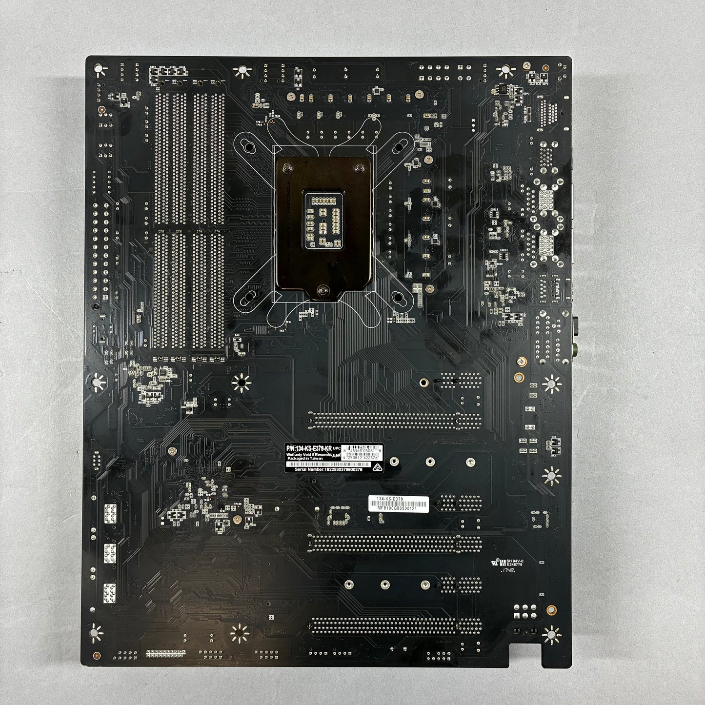 EVGA Z370 Cassified K LGA 1151 ATX W/Intel Core i7-8700 + 2 T-Force 8GB RAM