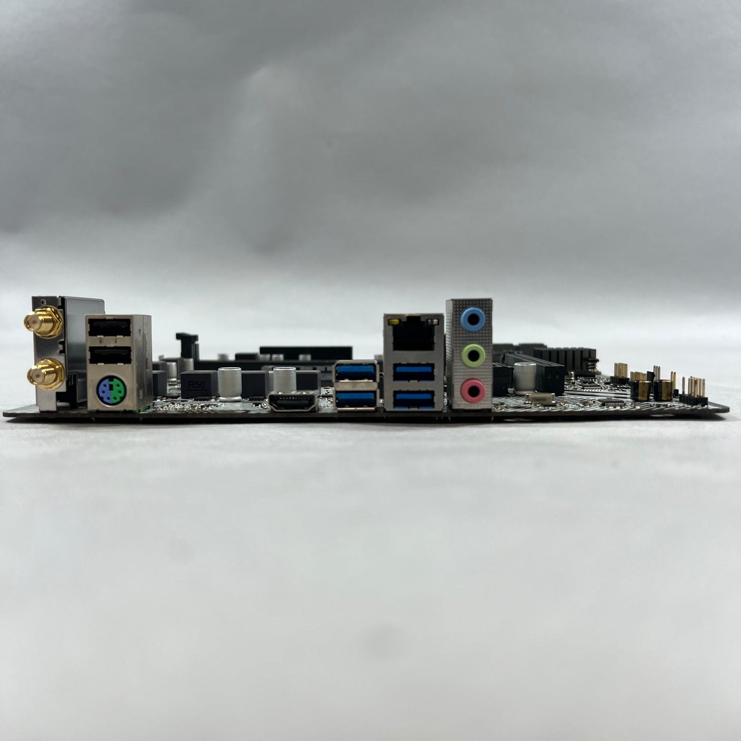 Motherboard AsRock A520M/ac Untested