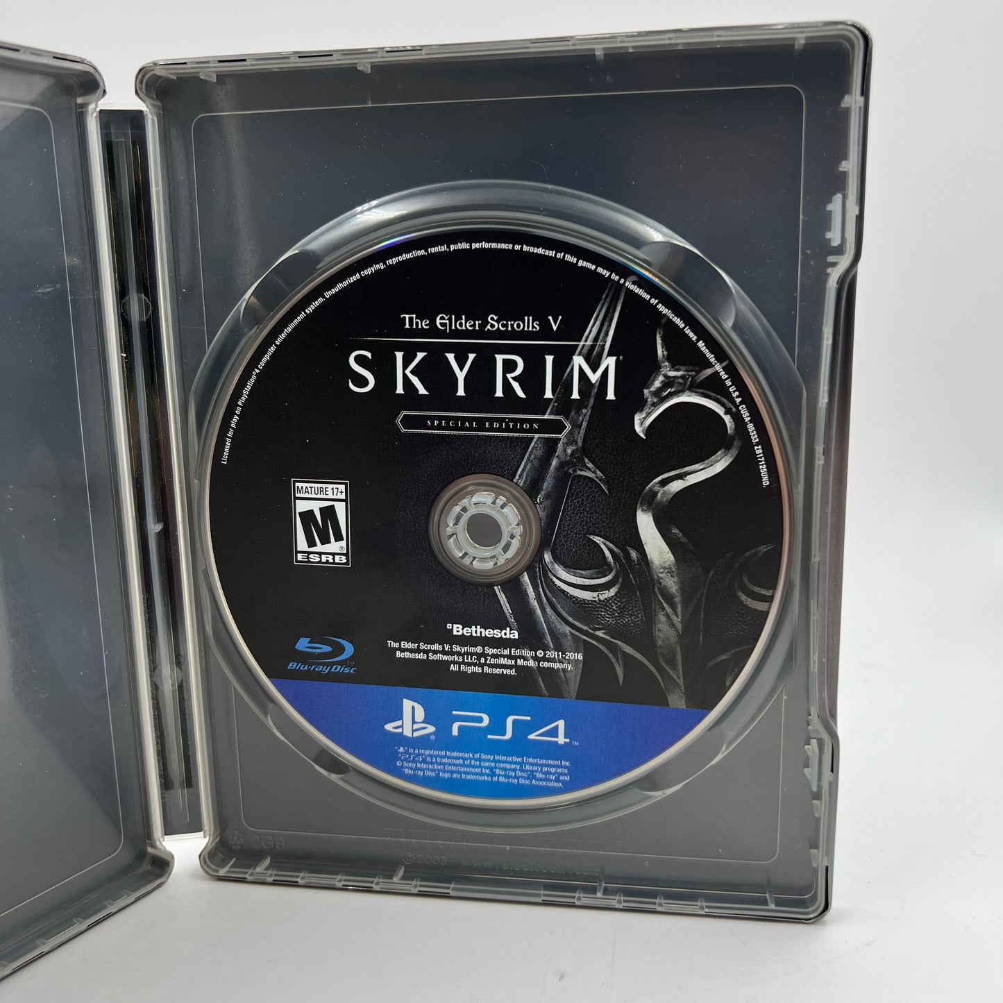 Skyrim The Elder Scrolls V Special Edition Steelbook  PS4