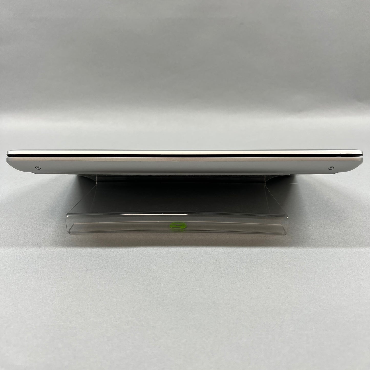 HP 14-dk0002dx A9-9425 4GB RAM 128GB Radeon R5 Graphics