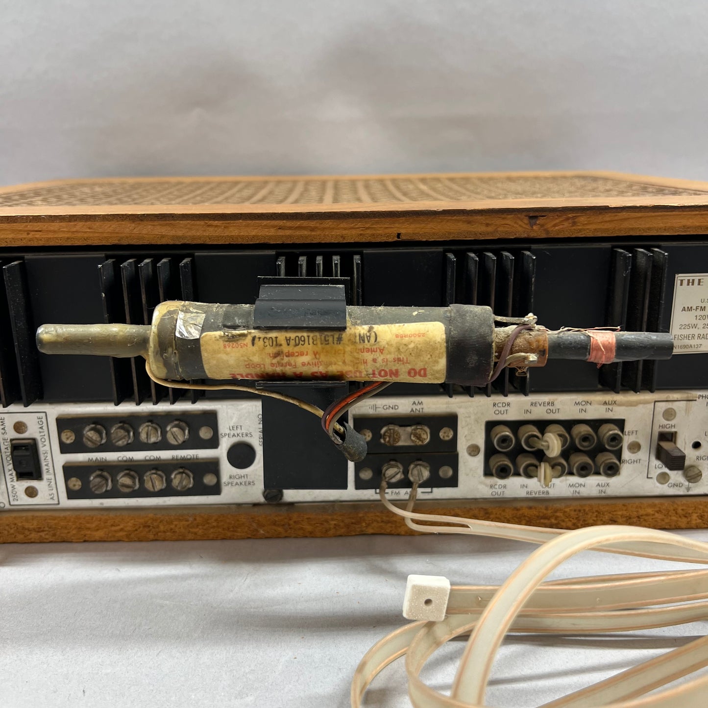 The Fisher 400-T AM-FM Stereo Receiver