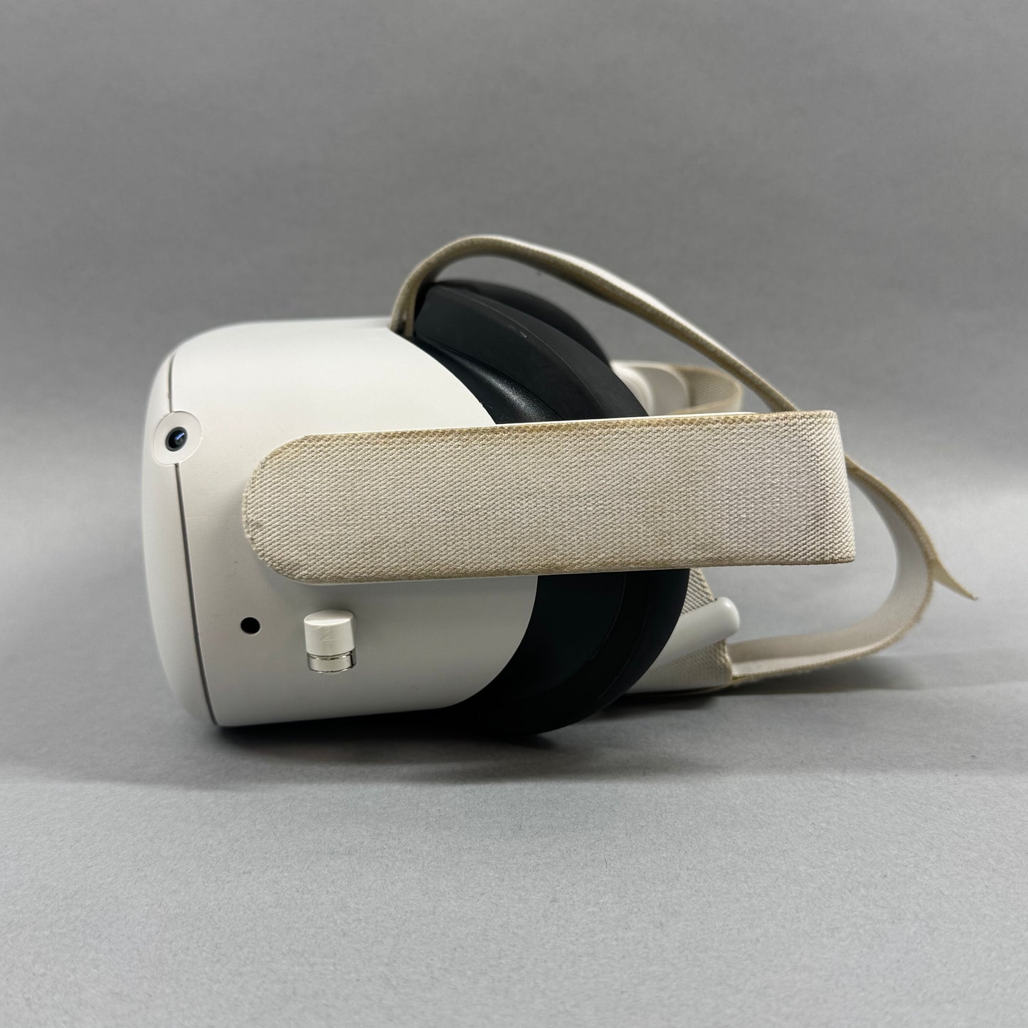 Meta Quest 2 256GB Standalone VR Headset Touch Controller KW49CM