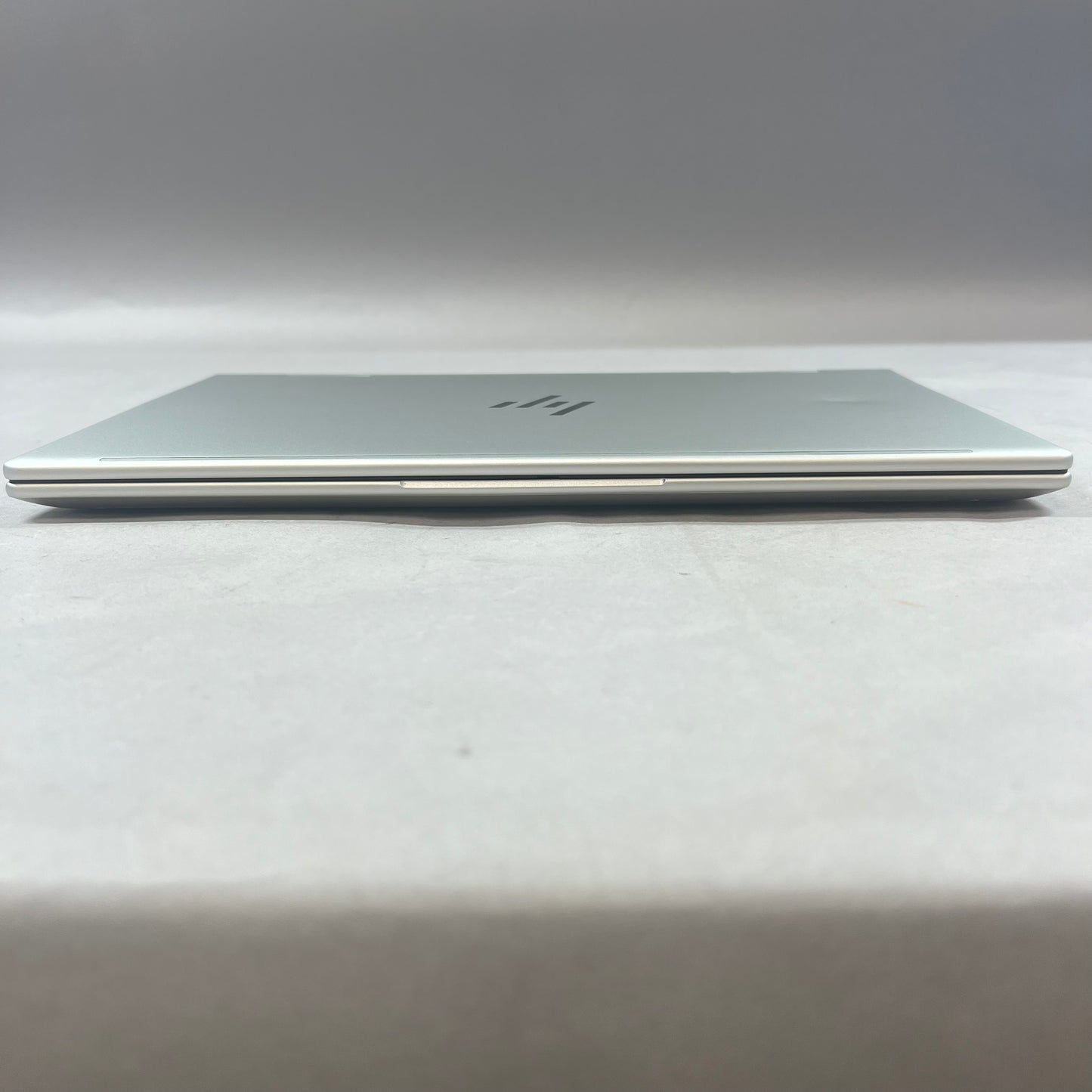 HP Envy x360 15M-ES1013DX 11.5" i5-120U 1.6GHz 8GB RAM 512GB SSD