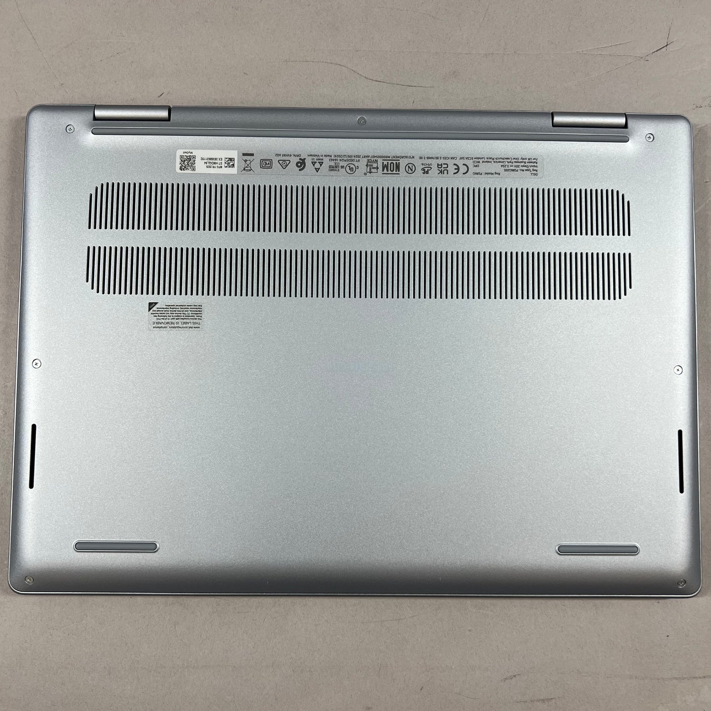 New Dell Inspiron 14 7740 14" i7-7150U 1.8GHz 16GB RAM 1TB SSD