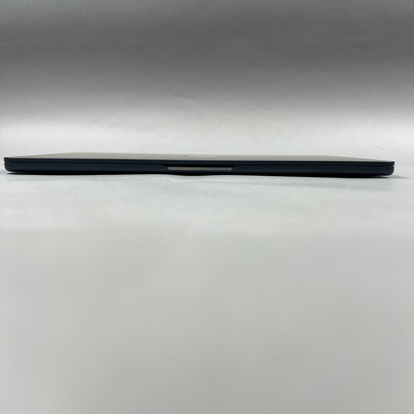 2022 Apple MacBook Air 13.6" M2 3.5GHz 8GB RAM 256GB SSD Space Gray A2681