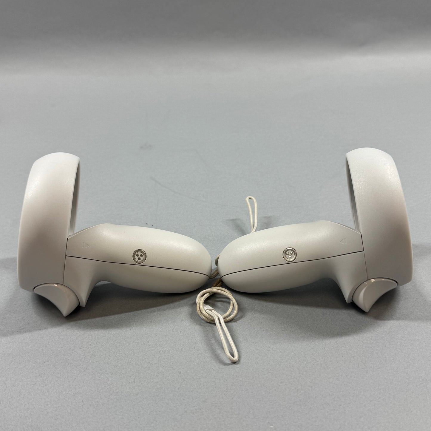 Meta Quest 2 256GB Standalone VR Headset Touch Controller KW49CM