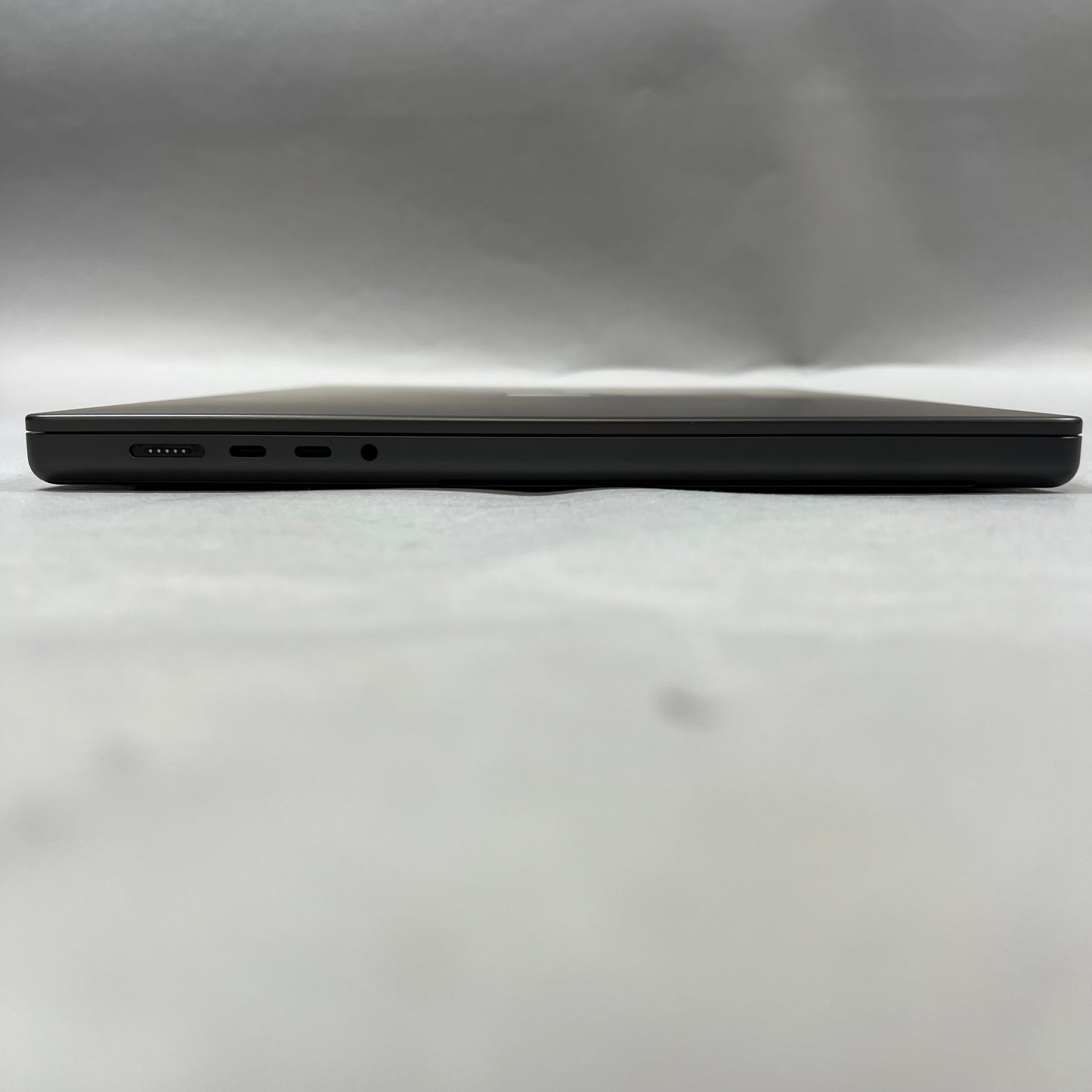 2024 Apple MacBook Pro 16" M4 Pro 20 Core 4.5GHz 48GB RAM 512GB SSD A3403