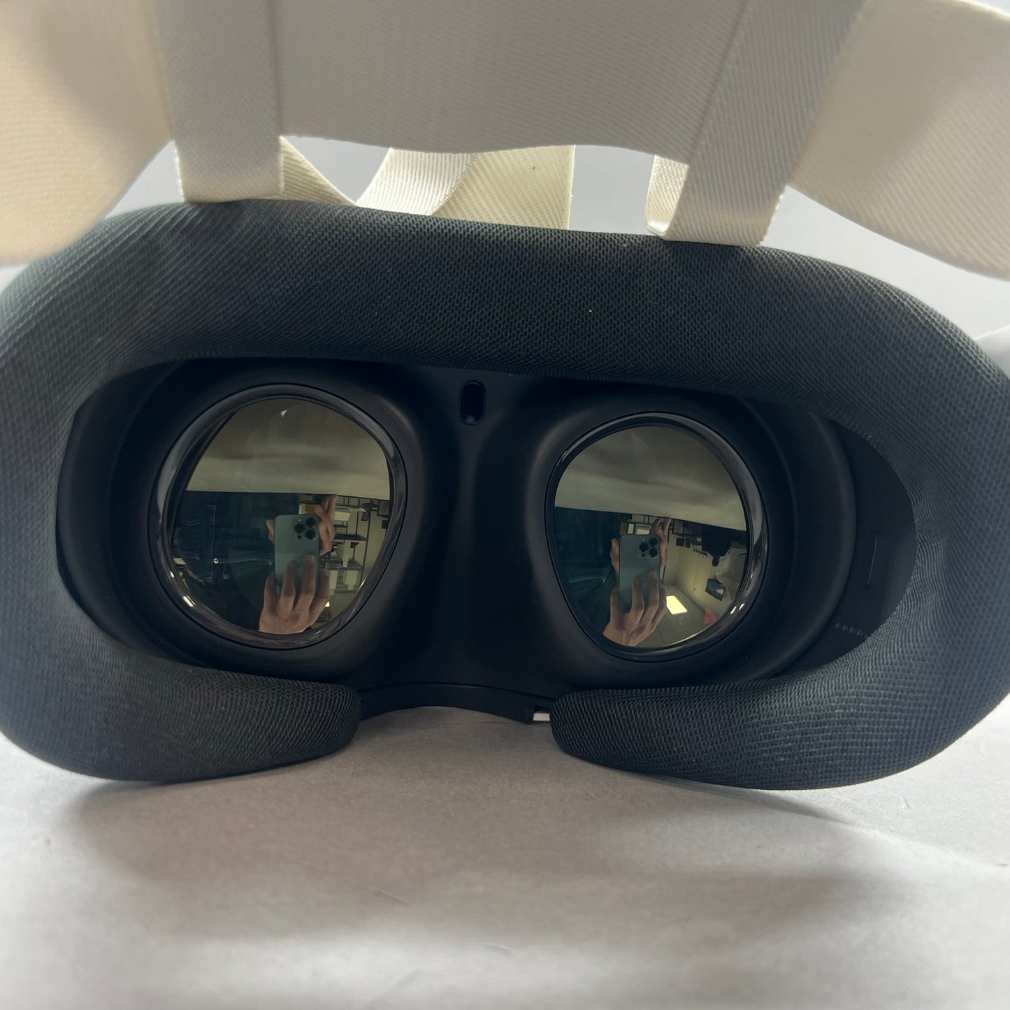 Meta Quest 3 512GB VR System MC-1204060-03