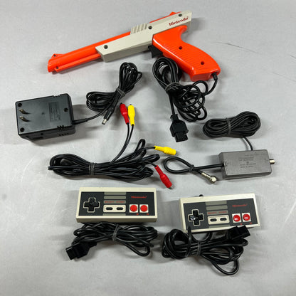 Nintendo Entertainment System NES NES-001 Gray