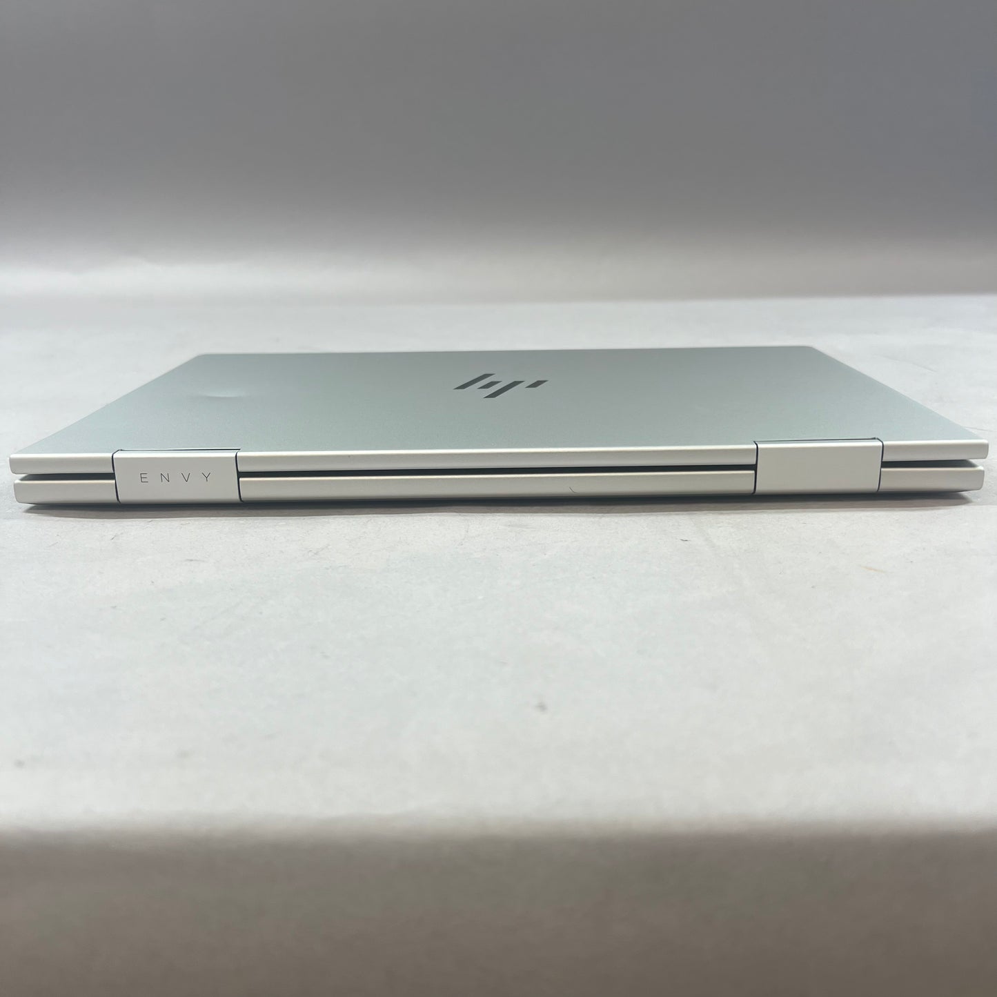 HP Envy x360 15M-ES1013DX 11.5" i5-120U 1.6GHz 8GB RAM 512GB SSD