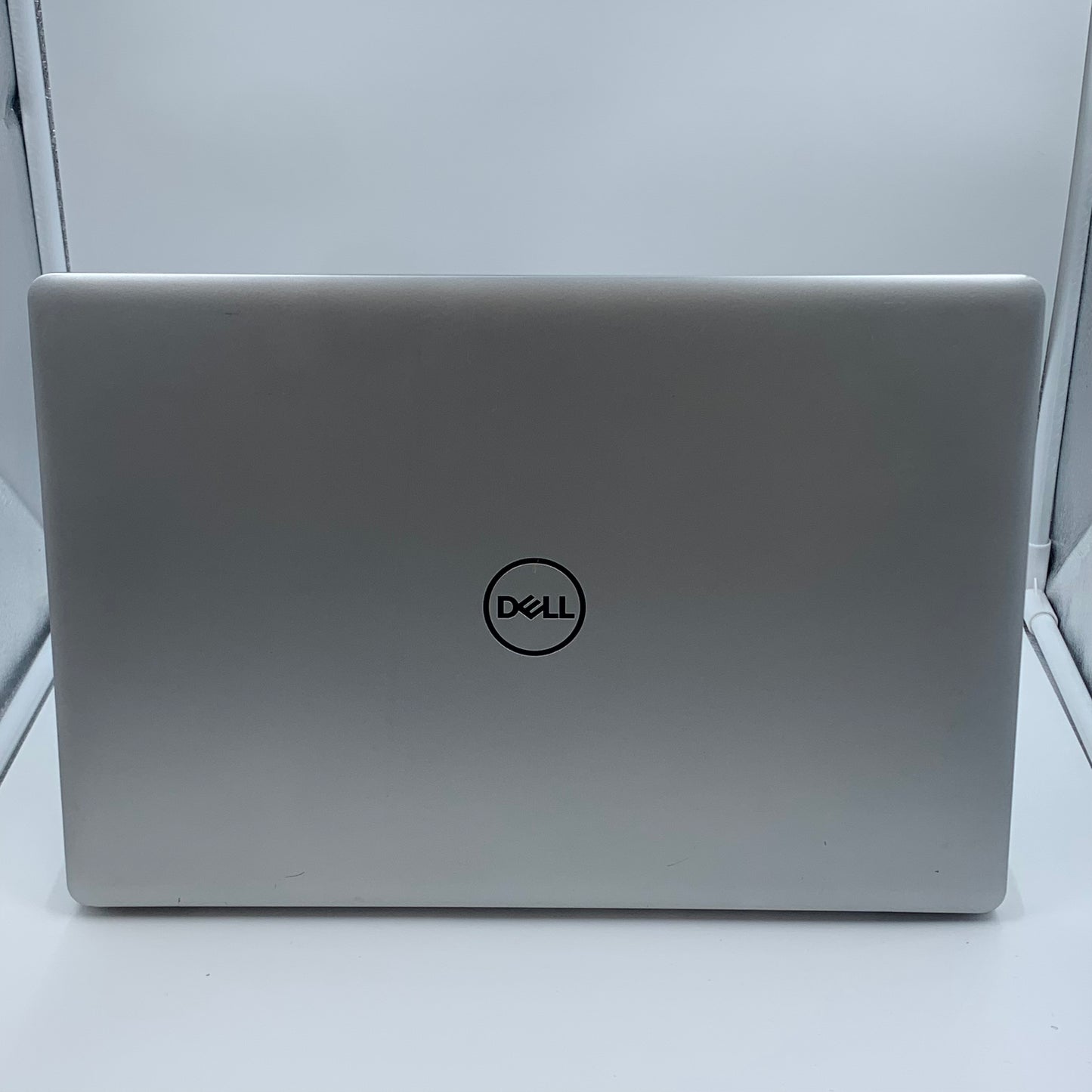 Dell Inspiron  5575 15" Ryzen 5 2500U 2.0GHz 8GB RAM 1TB SSD Radeon Vega Mobile Gfx