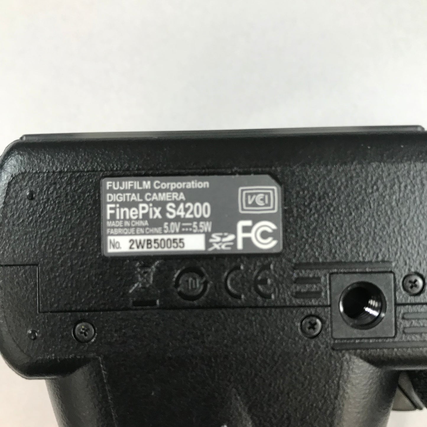 Fujifilm Finepix s2400 14MP Digital Camera n/a Shutter Count