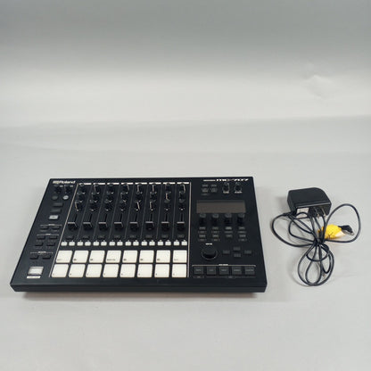 Roland GROOVEBOX Sequencer/Sampler MC-707