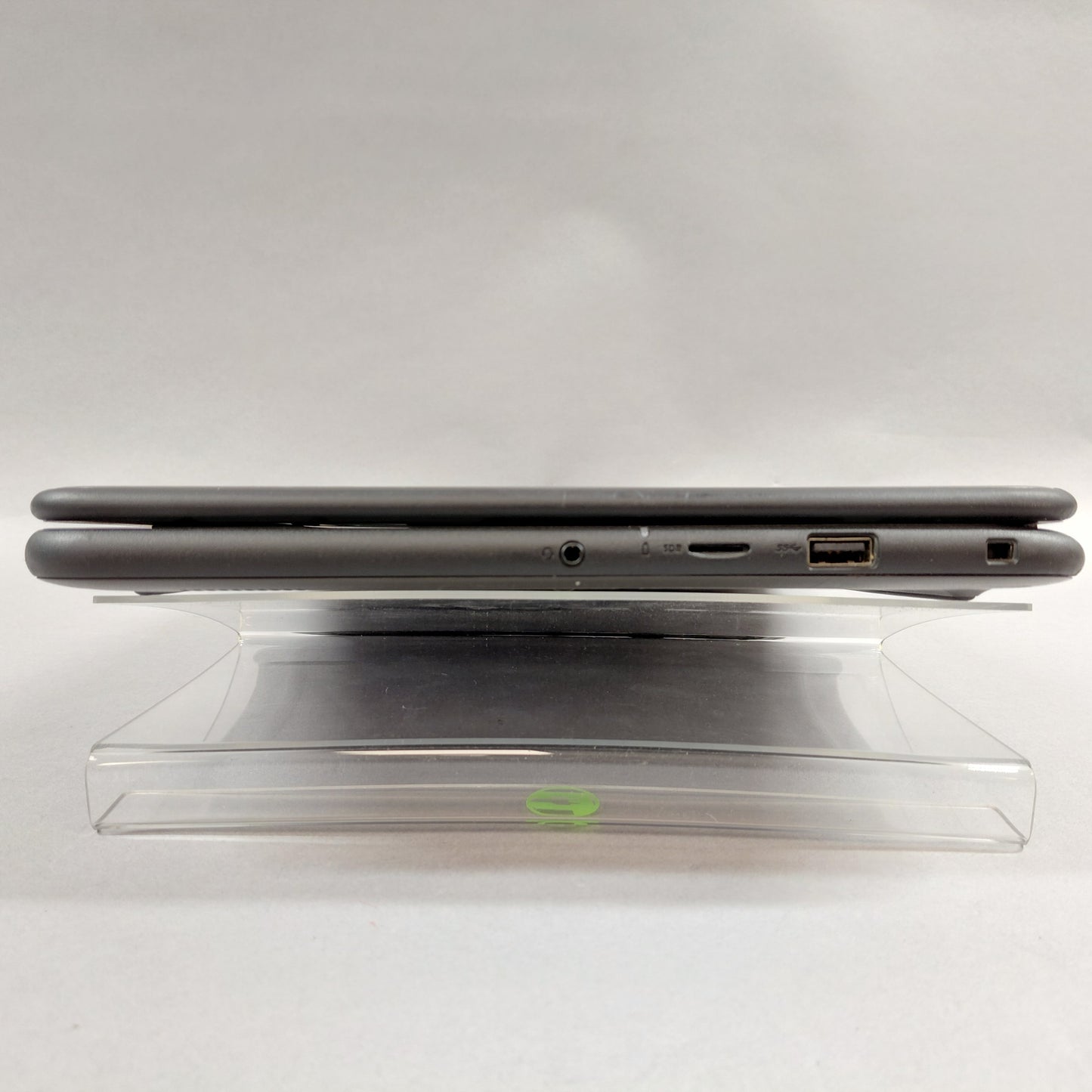 Dell Latitude 3310 13.4" i3-8145u 2.1GHz 8GB RAM 128GB SSD