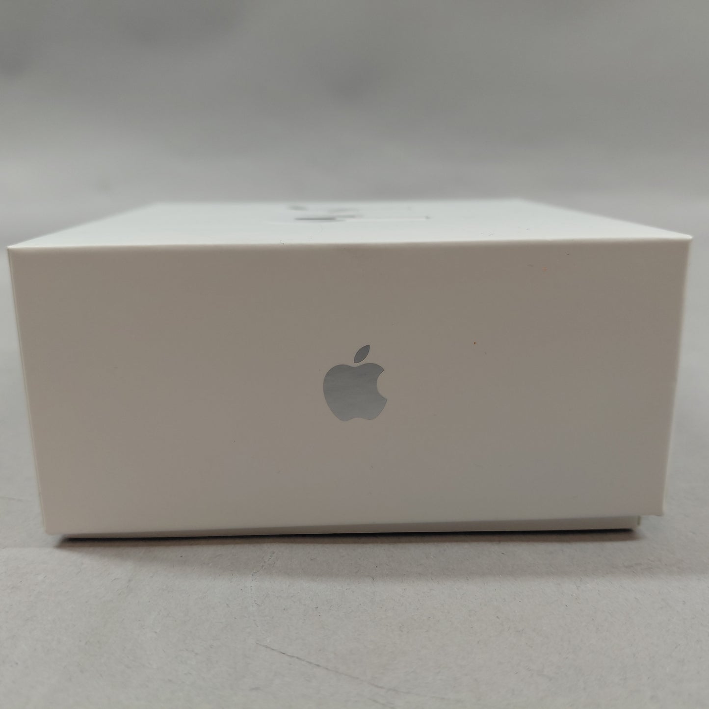 Apple AirPods Pro 1st Gen with Charging Case A2083 A2084 A2190 MLWK3AM/A