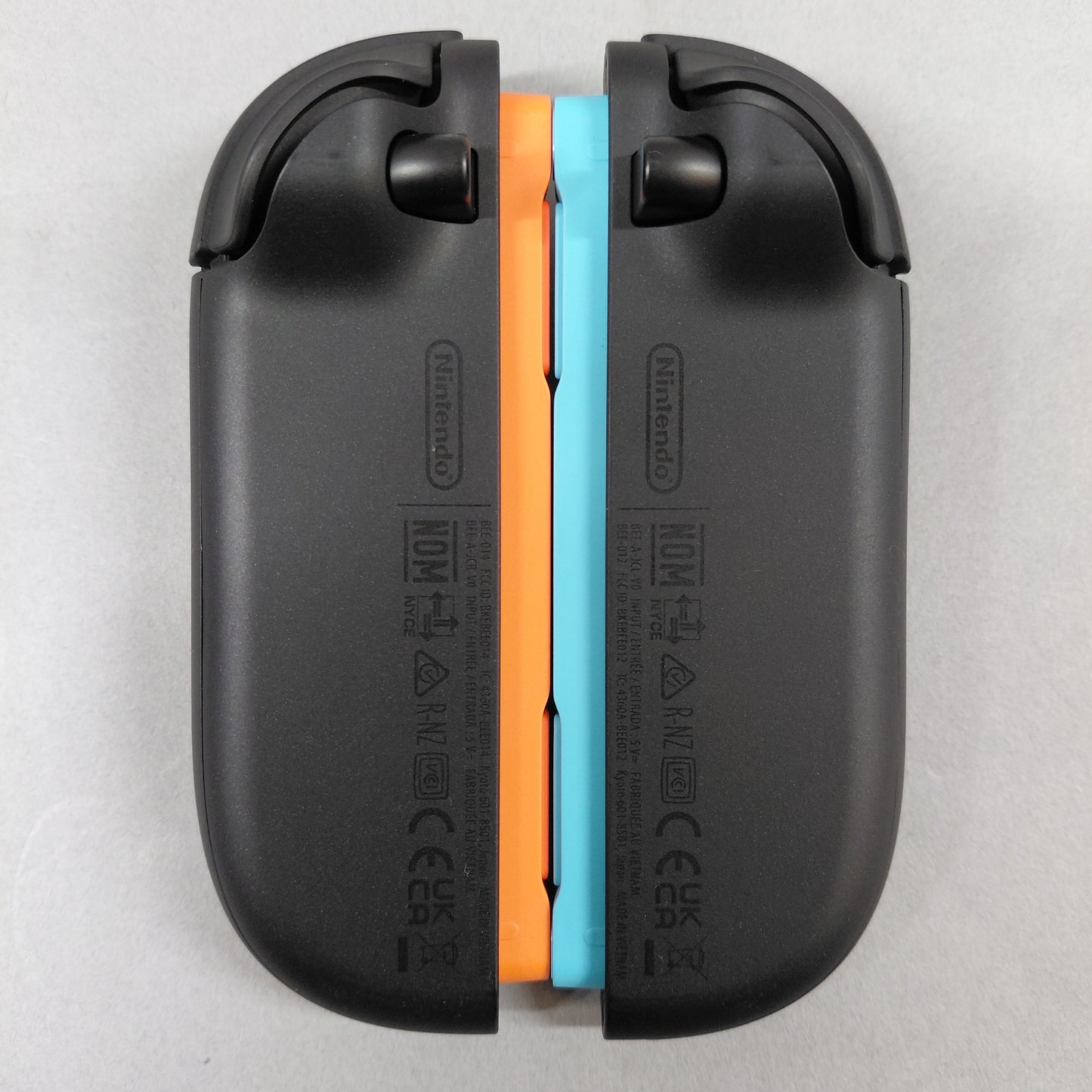 Nintendo Switch 2 BEE‑001 Black W/DonkeyKong Bananza, Super Mario Party & Camera