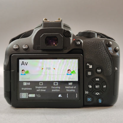 Canon EOS 800D 20.1MP Digital SLR DSLR Camera