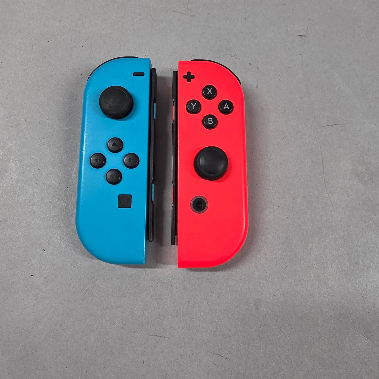 Nintendo Switch v1 Video Game Console HAC-001 Red/Blue