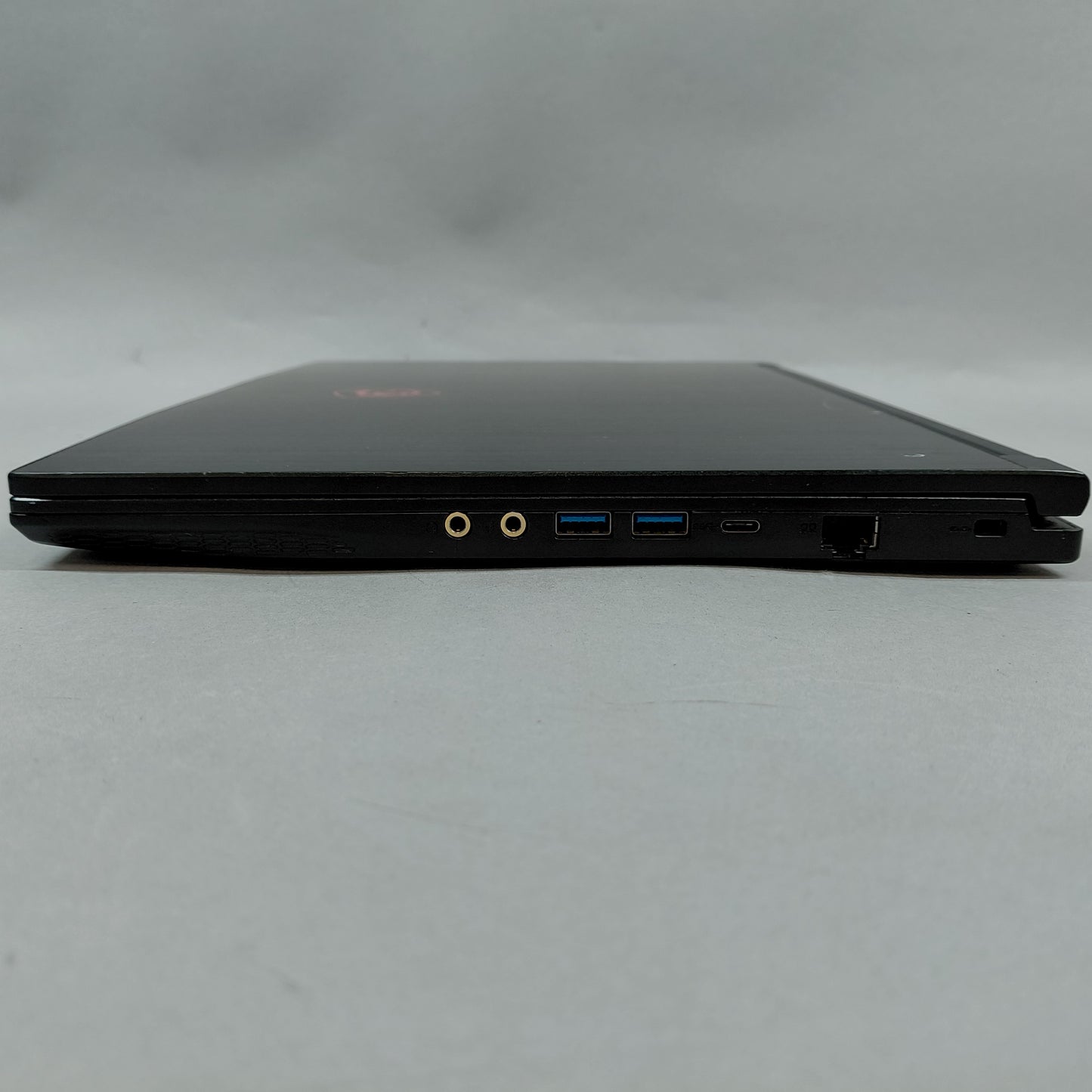 MSI Thin GF63 16" i5-11400U 2.7GHz 24GB RAM 256GB SSD GeForce GTX 1650