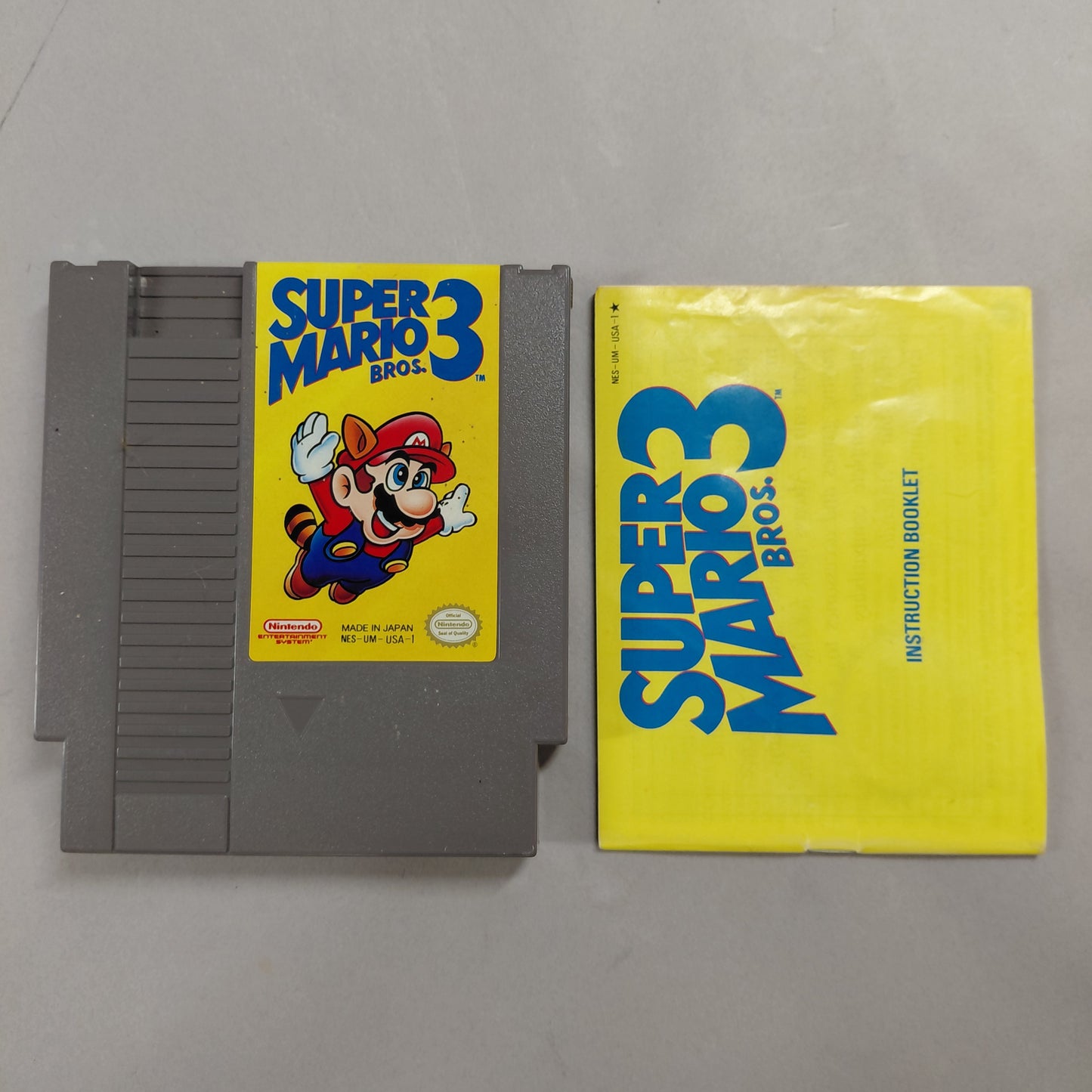 Nintendo Entertainment System NES NES-001 Gray W/13 Games