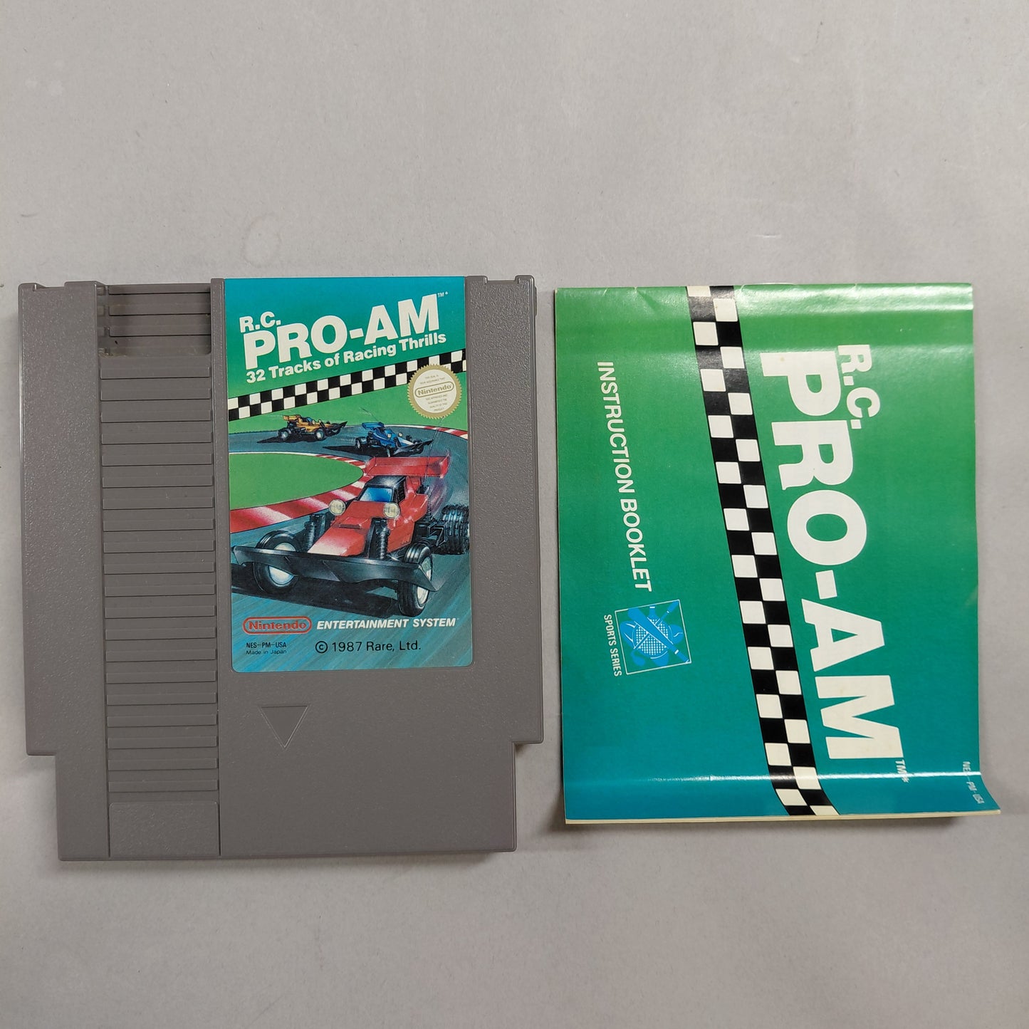 Nintendo Entertainment System NES NES-001 Gray W/13 Games