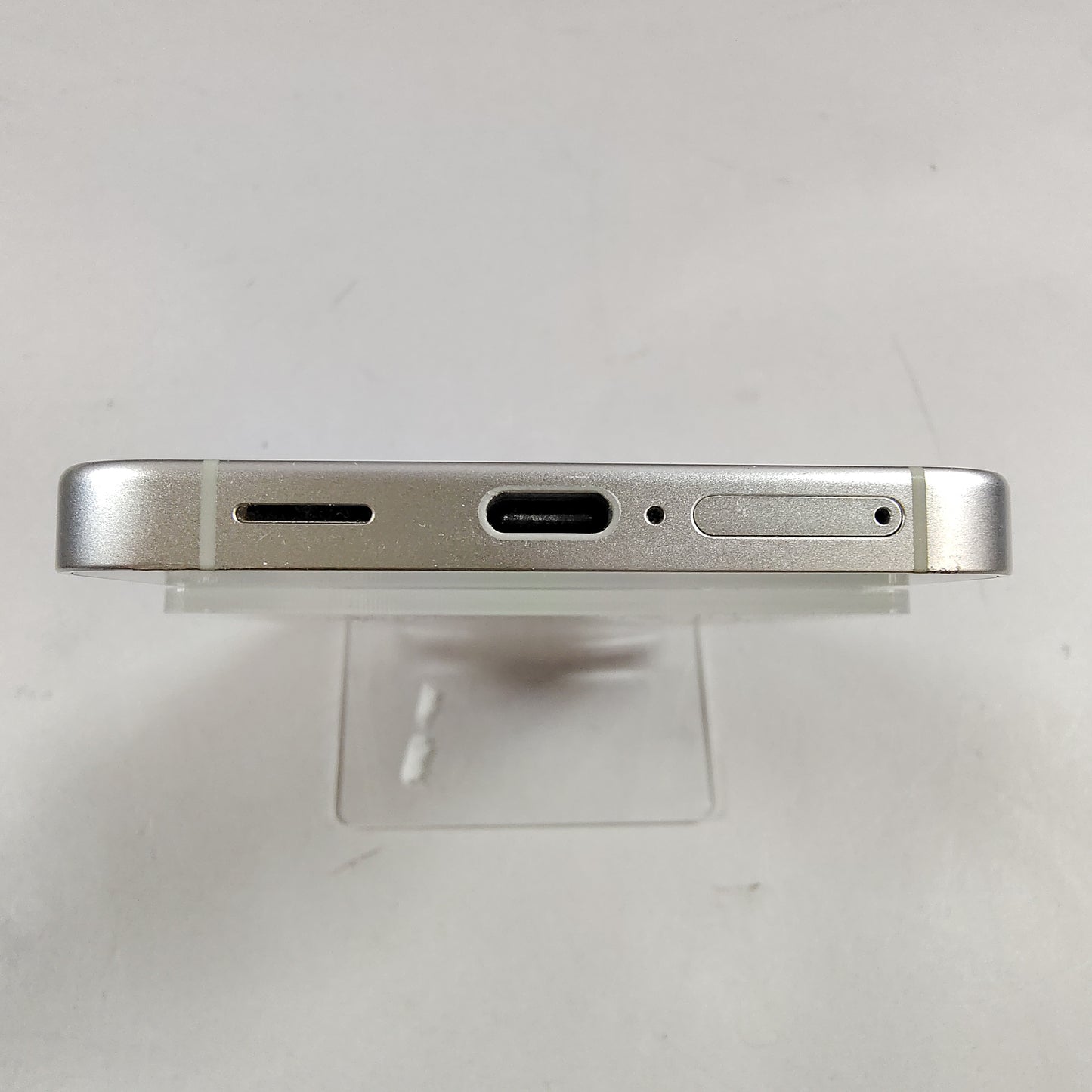 Unlocked Samsung Galaxy S24 8GB RAM 256GB SM-S921U Arctic Silver