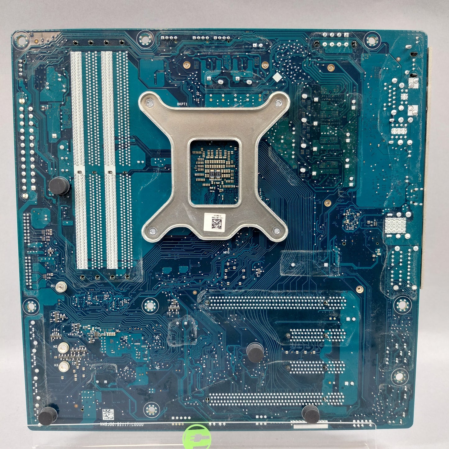 Dell Alienware Aurora R10 AMMTS-SH AM4 mATX W/Ryzen 7 5800X & FURY 16 GB (2x8GB)