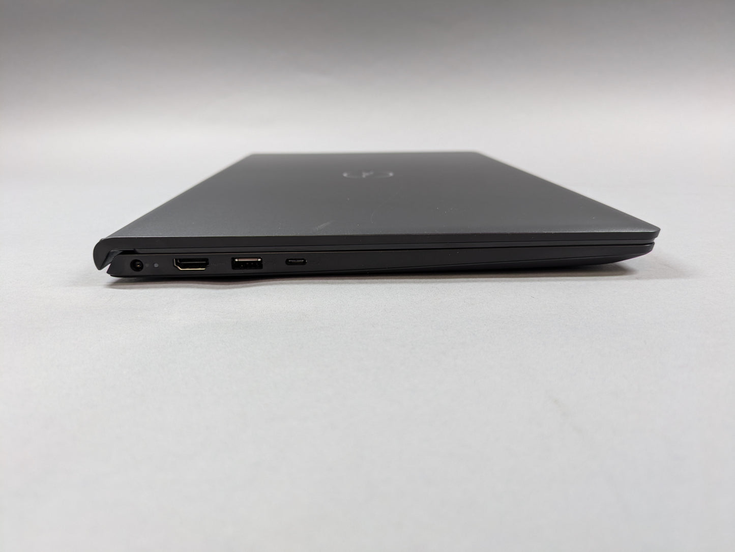 Dell Inspiron P112 15.6" Ryzen 7 7730U 4.5GHz 16GB RAM 512GB SSD AMD Radeon