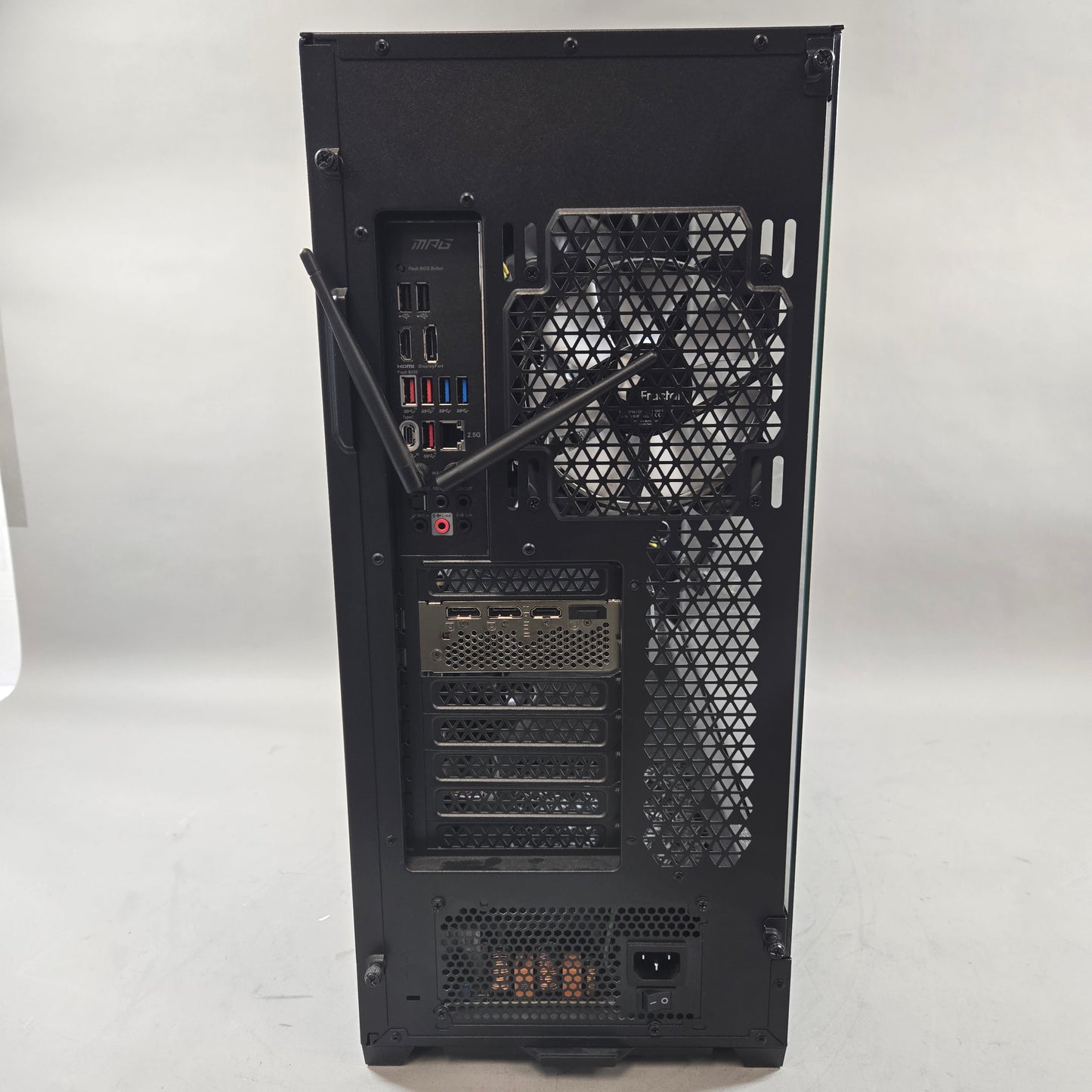 Fractal Pop Series i3-10100 4.20GHz 16GB RAM 1TB SSD Mech Radeon RX 6650 XT