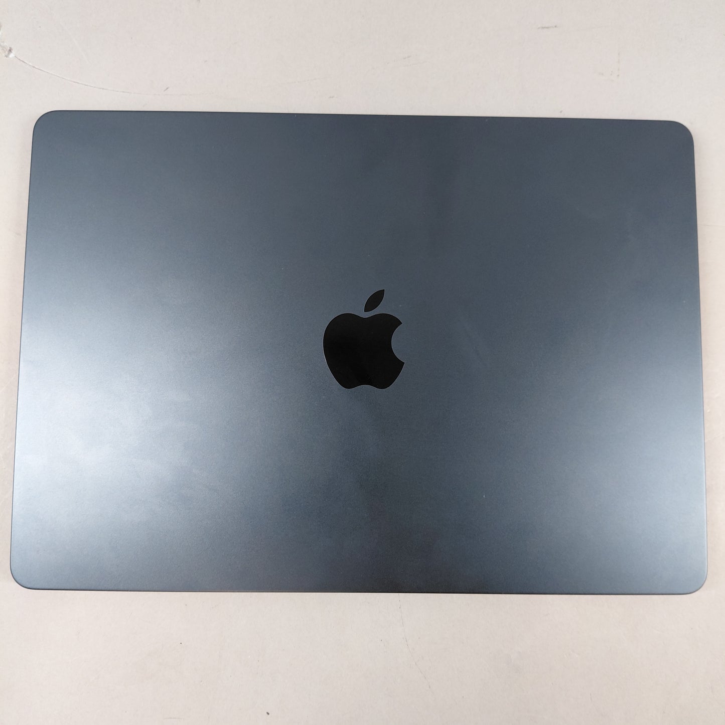 2022 Apple MacBook Air 13.6" M2 8C GPU 3.5GHz 16GB RAM 250GB SSD A2681