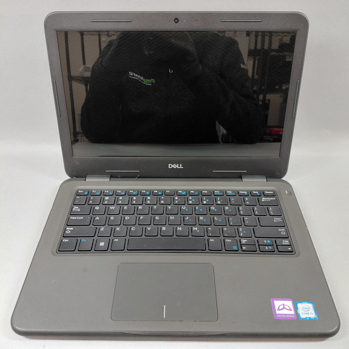 Dell Latitude 3310 13.4" i3-8145u 2.1GHz 8GB RAM 128GB SSD