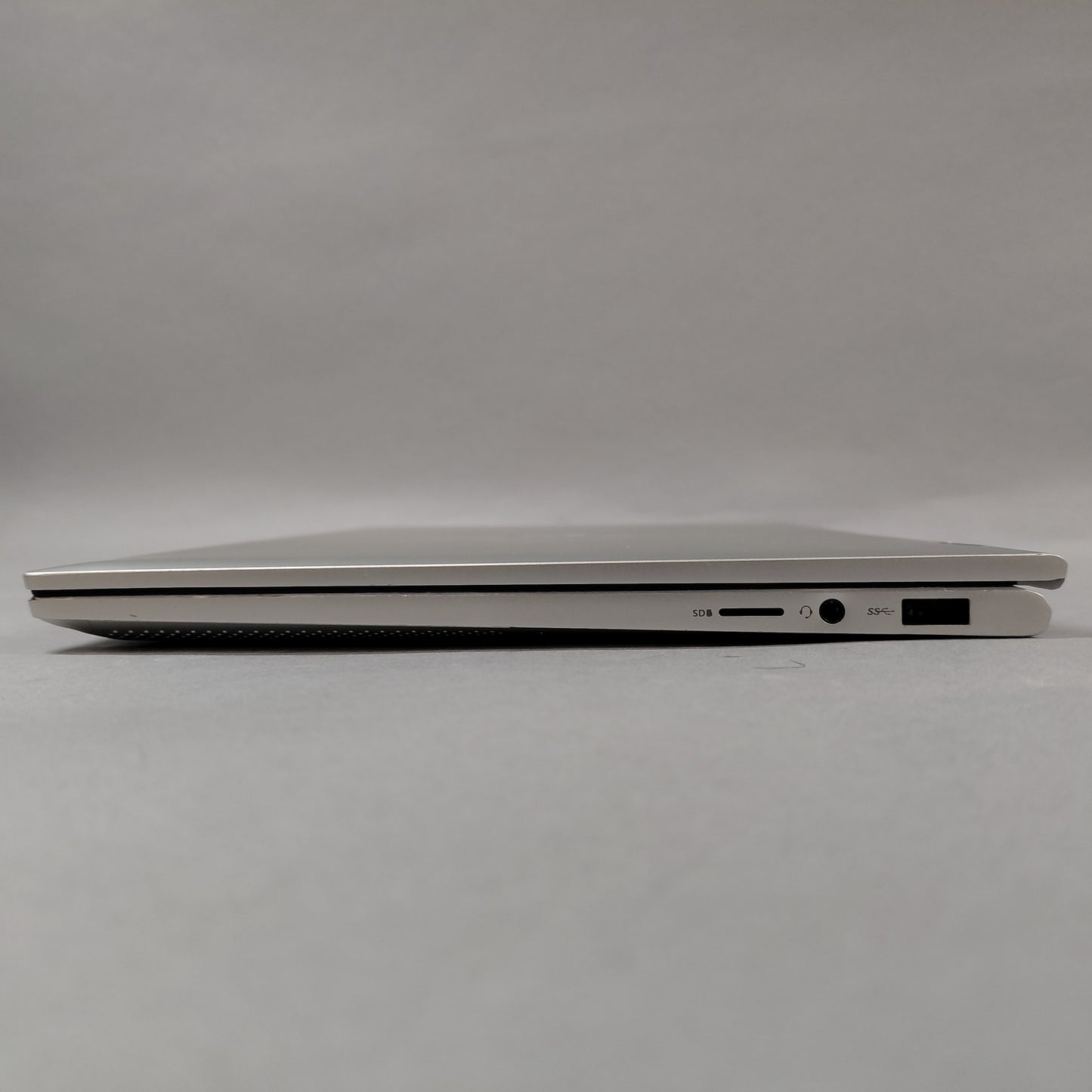 Dell Inspiron 7306 2N1 13.4" i5-1135G7 2.4GHz 8GB RAM 512GB SSD Intel Arc