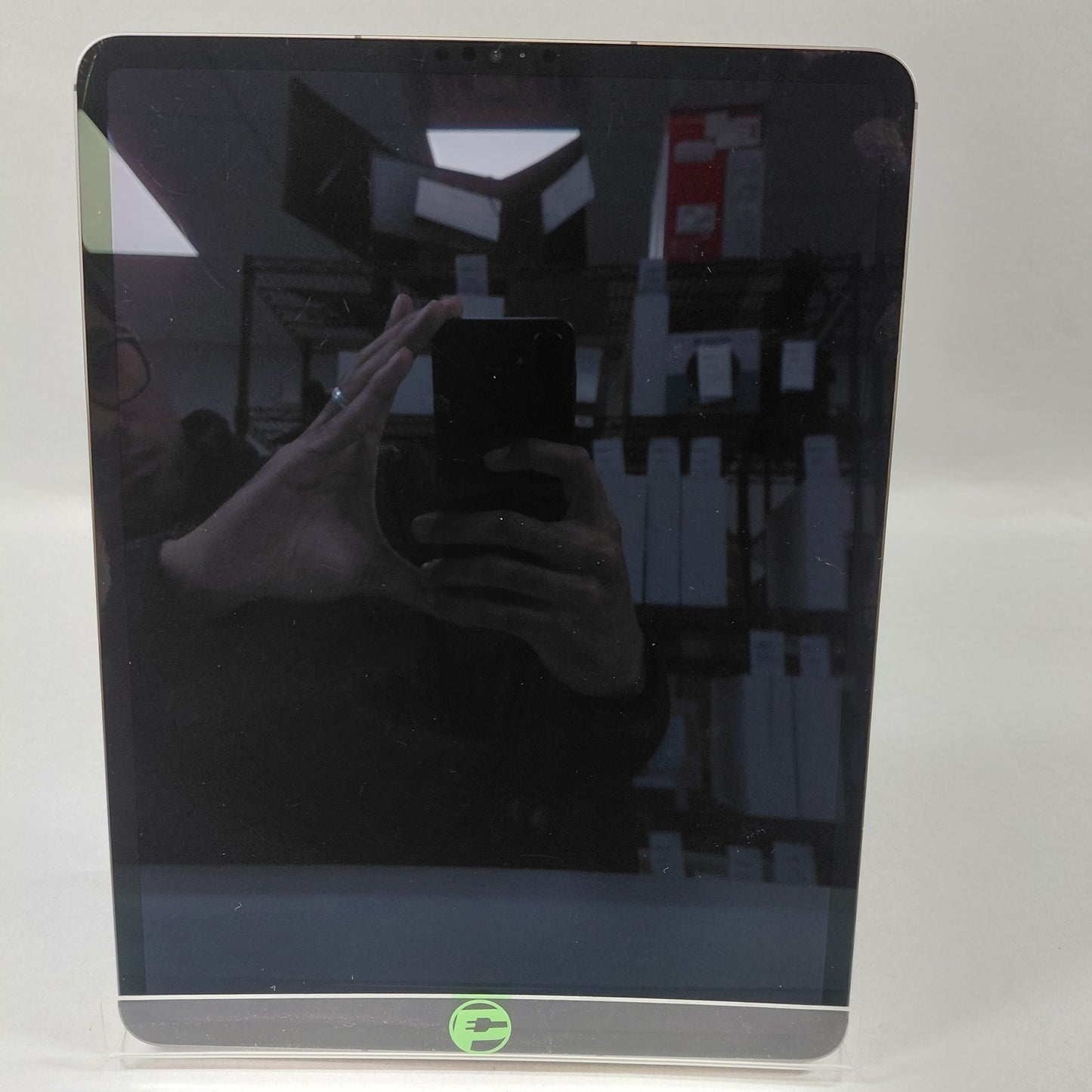 Unlocked Apple iPad Pro 12.9" 5th Gen 128GB Space Gray MHNR3LL/A