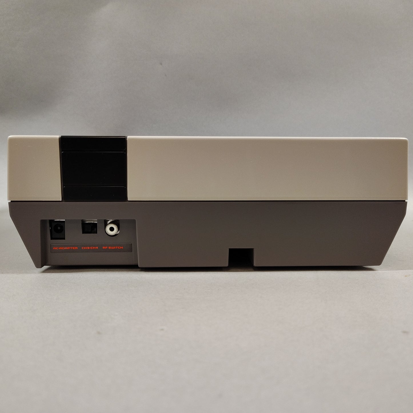Nintendo Entertainment System NES Video Game Console NES-001 Gray