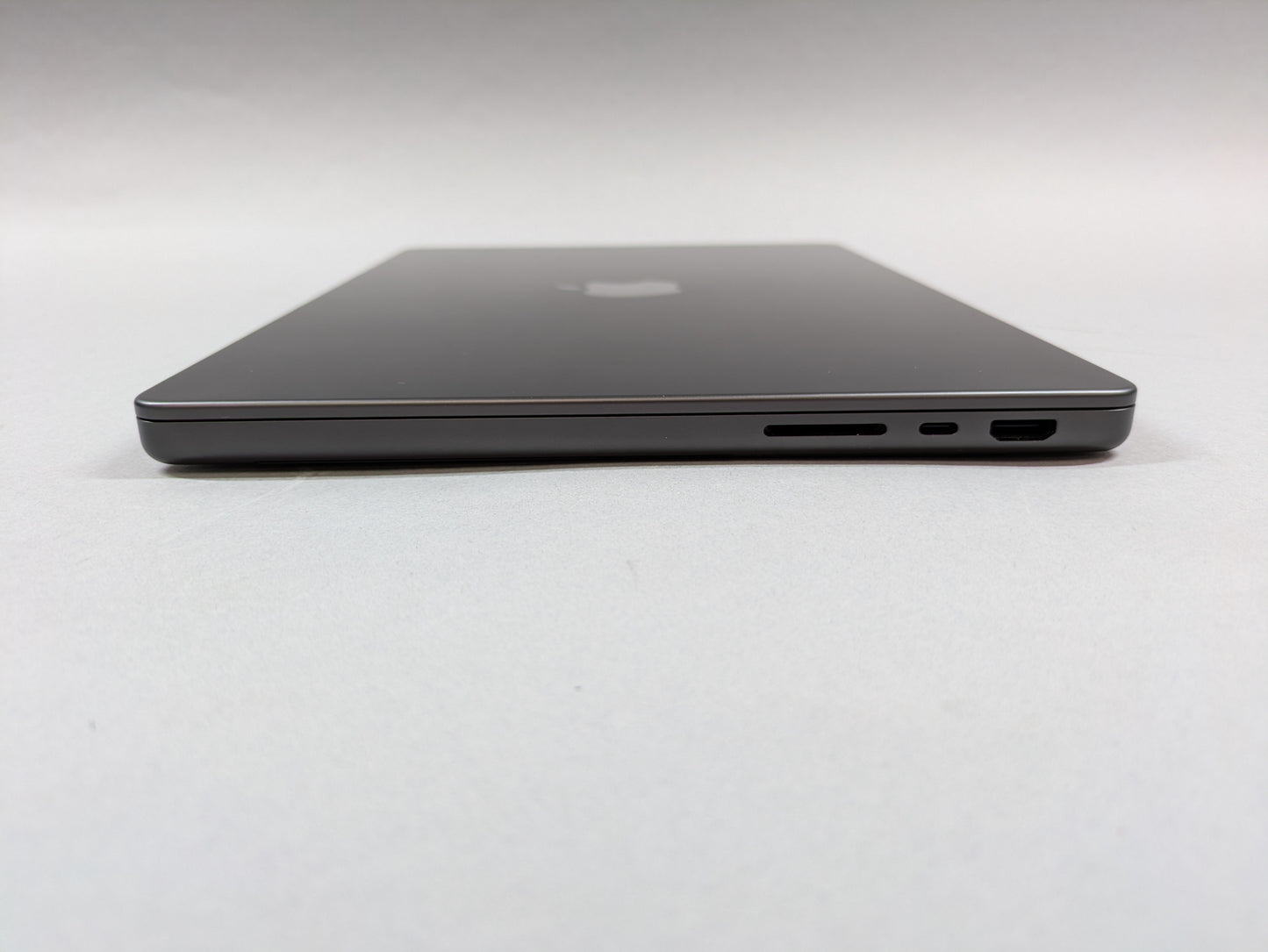 2024 Apple MacBook Air 14" M4 10 Core 4.5GHz 16GB RAM 512GB SSD A3112