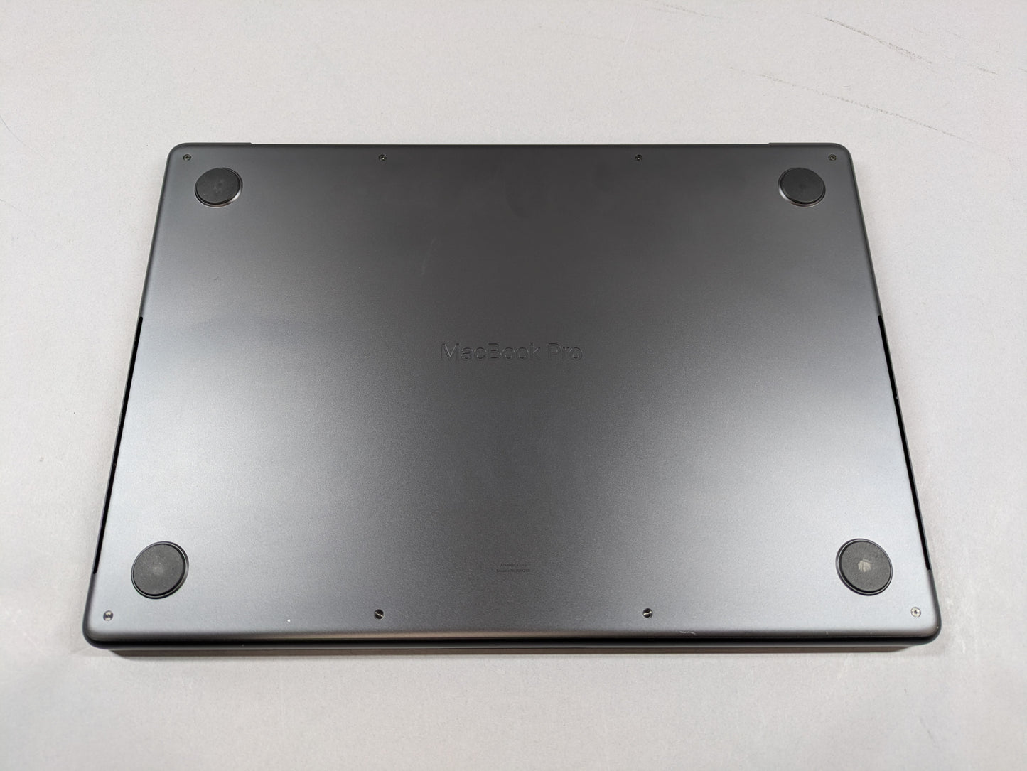 2024 Apple MacBook Air 14" M4 10 Core 4.5GHz 16GB RAM 512GB SSD A3112