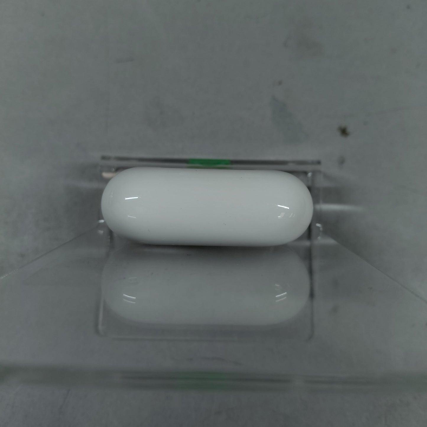 Apple AirPods Pro 1st Gen with Charging Case A2083 A2084 A2190 MLWK3AM/A