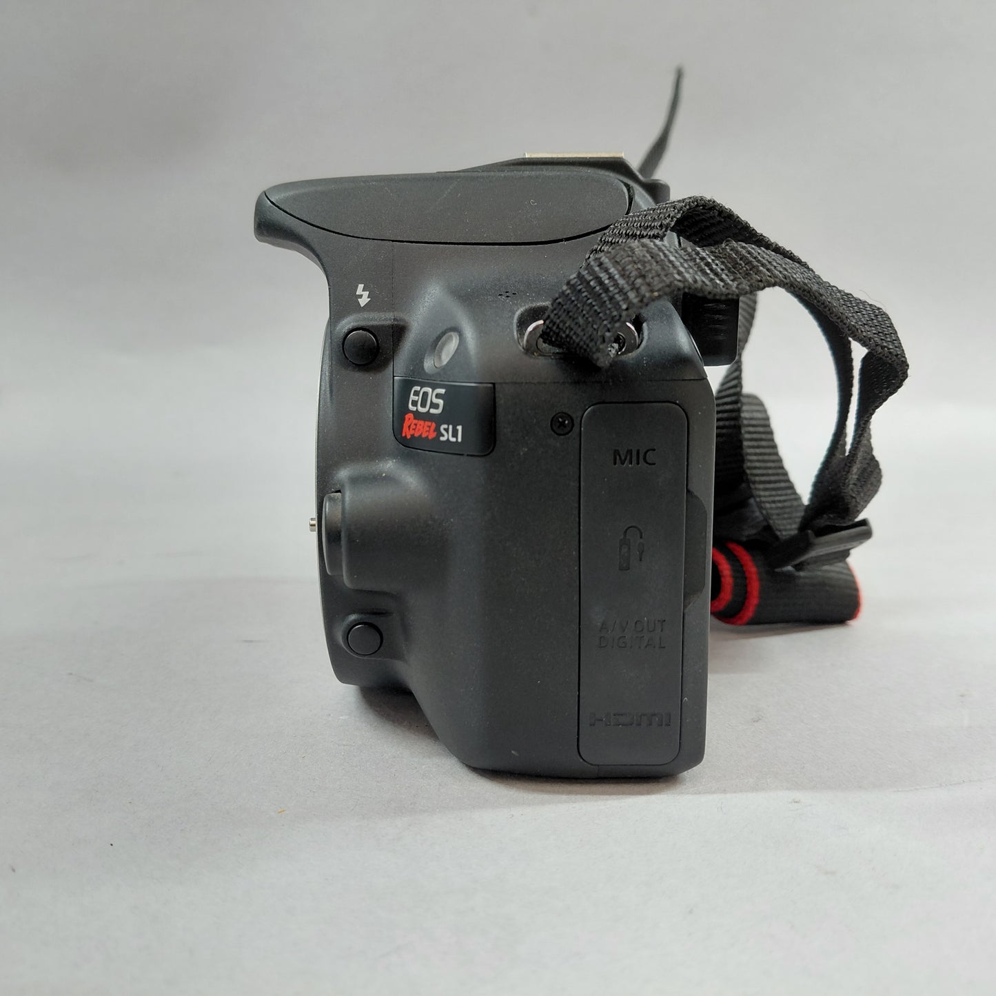 Canon EOS Rebel SL1 18.0MP Digital SLR DSLR Camera
