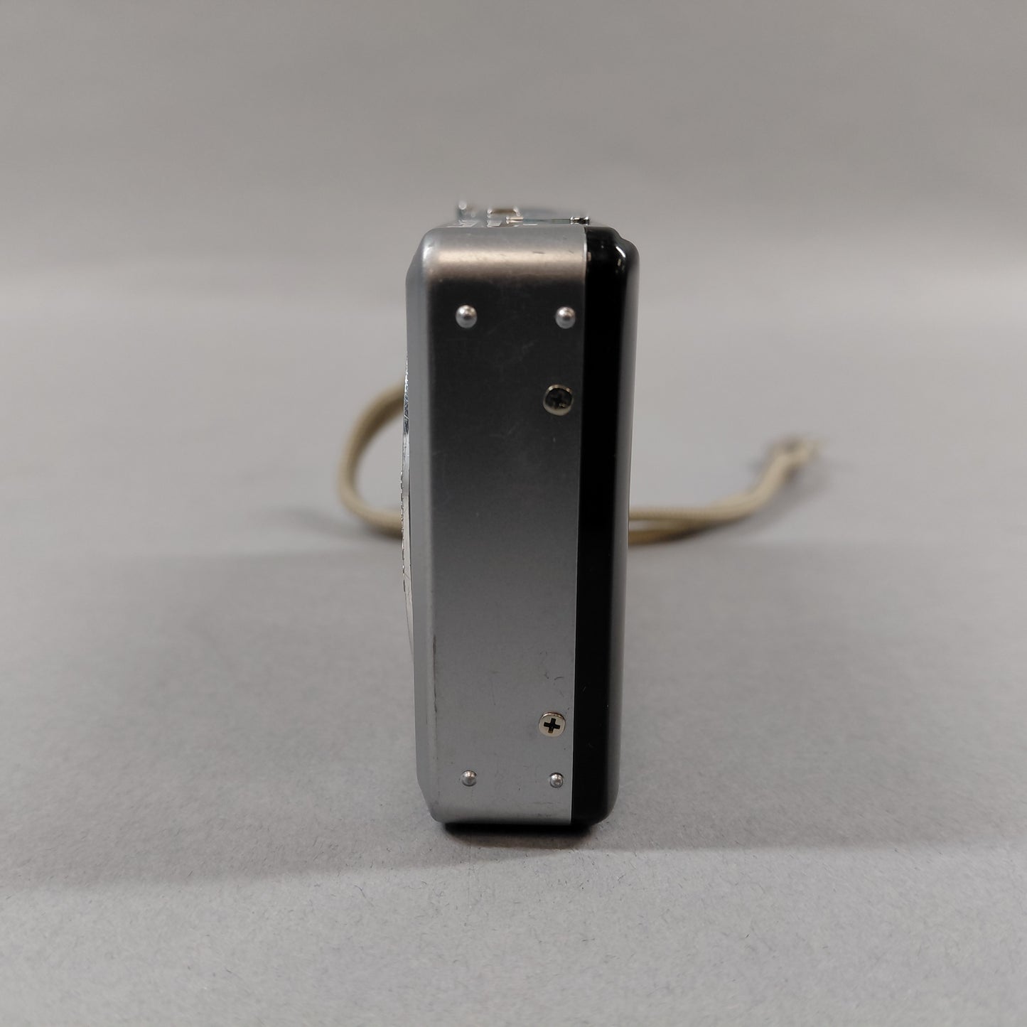 Canon PowerShot SD630 6.0MP Digital Point-And-Shoot Camera