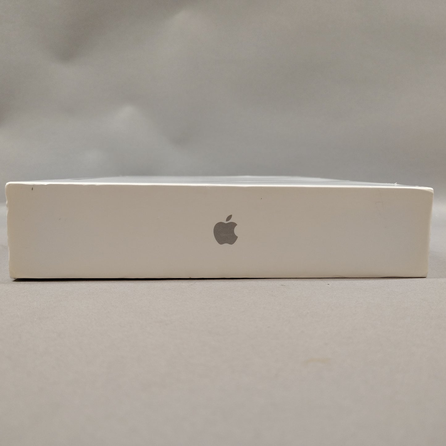 2022 Apple MacBook Air 13.6" M2 8C GPU 3.5GHz 8GB RAM 250GB SSD A2681