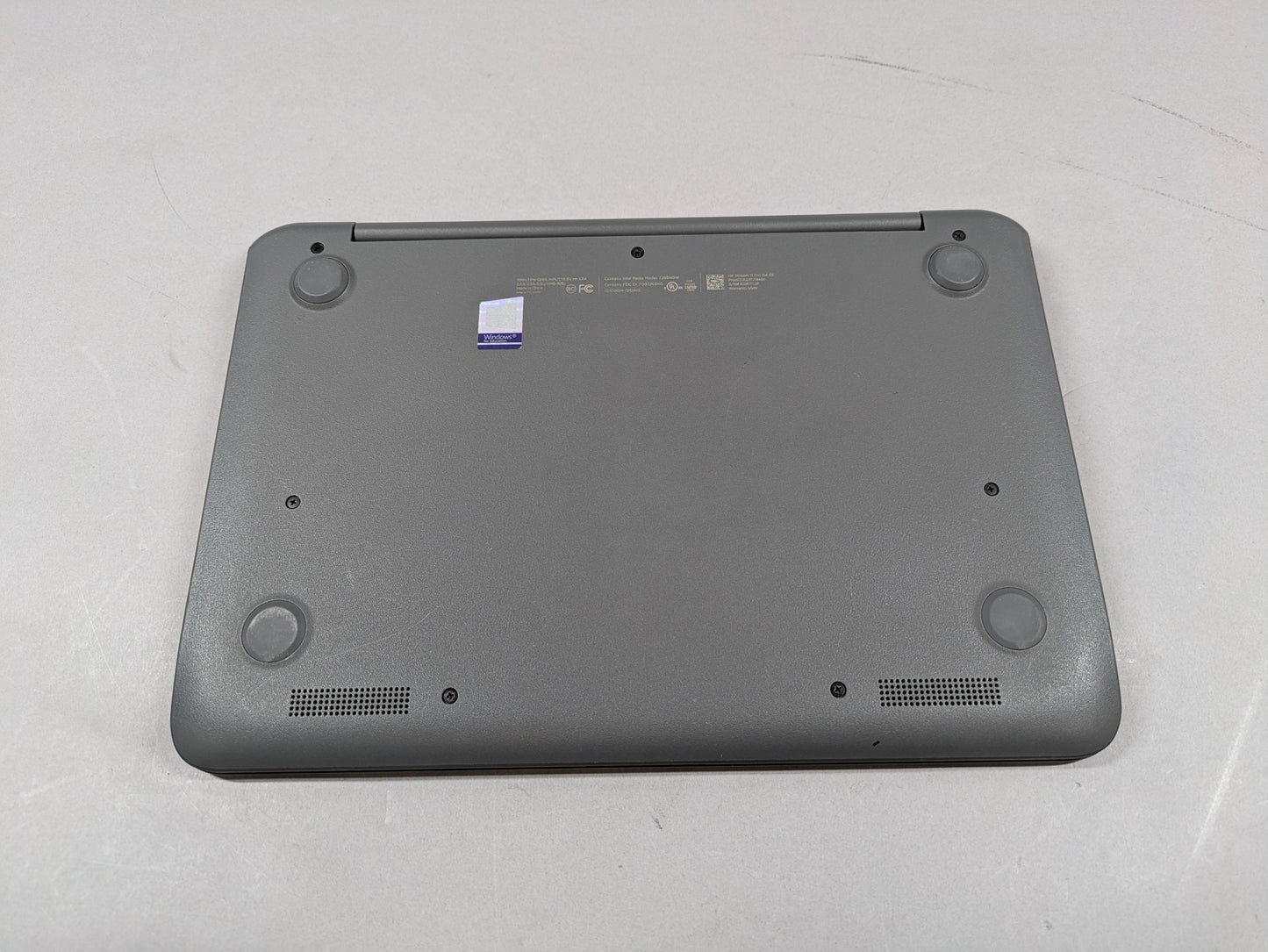 HP Stream  15-EG0067ST 11" Celeron N3350 2.3GHz 4GB RAM 64GB SSD