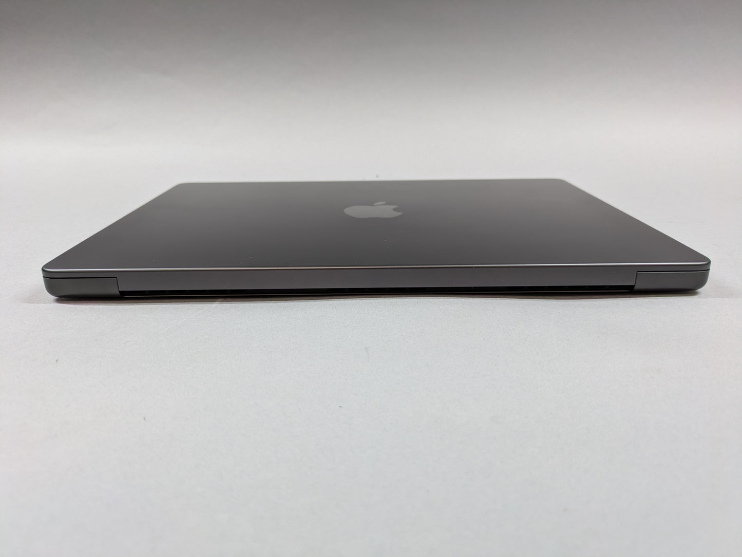 2024 Apple MacBook Air 14" M4 10 Core 4.5GHz 16GB RAM 512GB SSD A3112