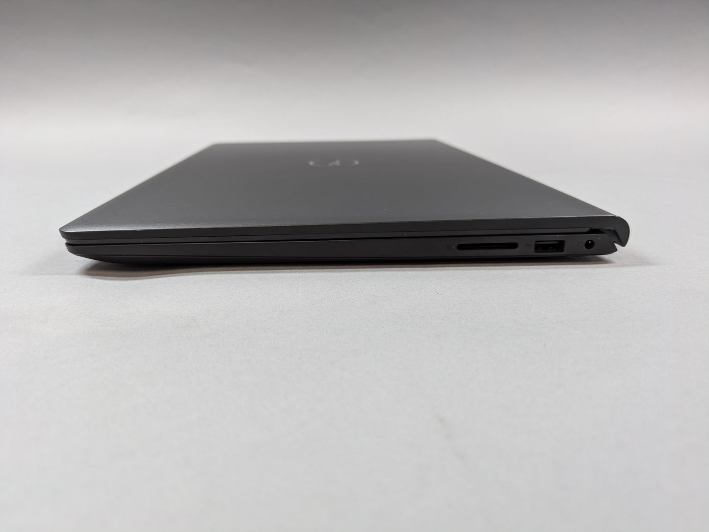 Dell Inspiron P112 15.6" Ryzen 7 7730U 4.5GHz 16GB RAM 512GB SSD AMD Radeon